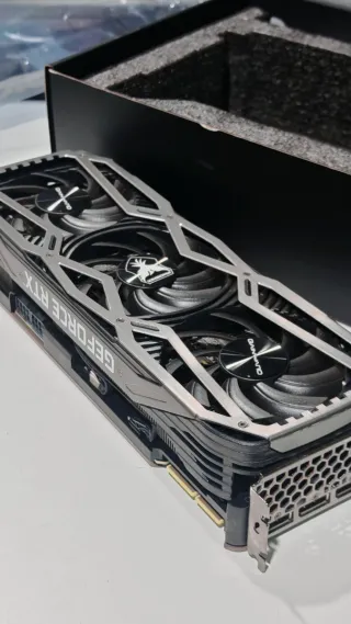 Tarjeta Gráfica Gainward Phoenix RTX 3090 24GB