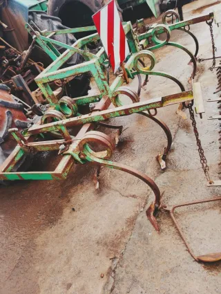 Arado agrícola 2 ,80 largo