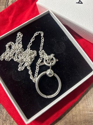 Collar Pandora Aro Cierre T se puede poner Charm