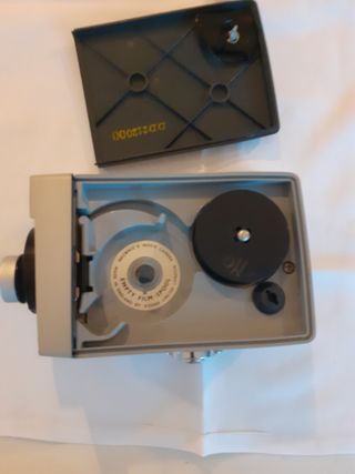 Kodak Brownie Movie Camera f/2.7