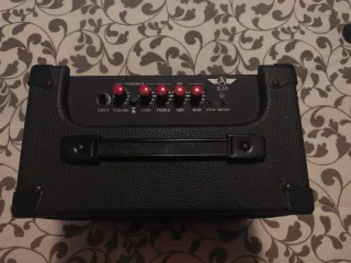 Amplificador Guitarra Eléctrica ZAR