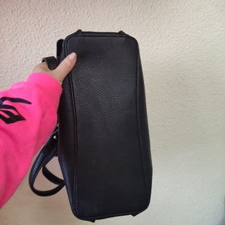 Elegante Cartera negra (de regalo una correa)