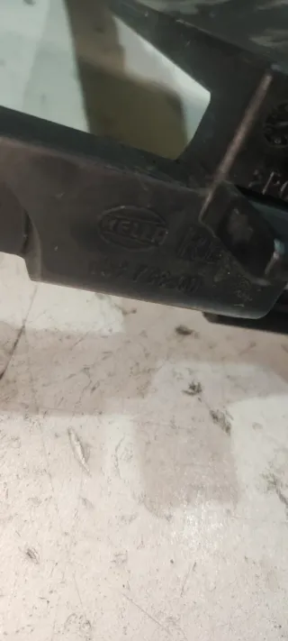 1138 SOPORTE FARO DELANTERO BMW 535D