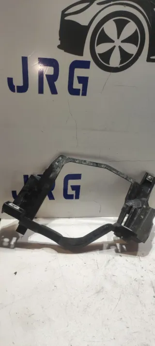 1138 SOPORTE FARO DELANTERO BMW 535D