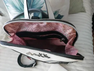Mochila Anekke Negra y Blanca