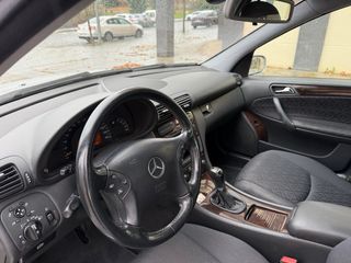 Mercedes-Benz Clase C 2004