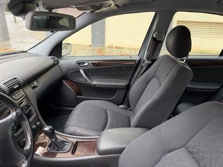 Mercedes-Benz Clase C 2004