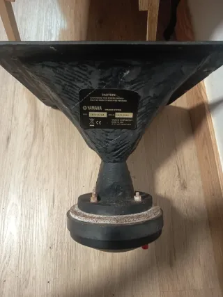 Altavoz Profesional Yamaha IF2115/64