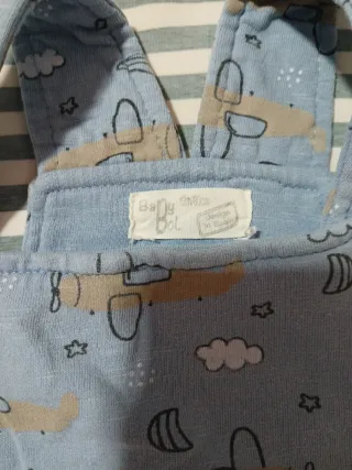 Conjunto bebé aviones y nubes