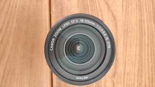 Objetivo Canon EF-S 18-135mm IS STM – Versátil y e