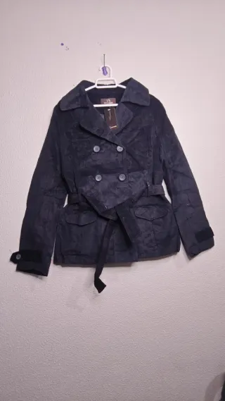 Americana negra y roja