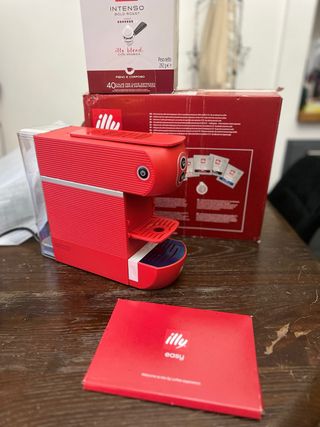 Macchina Caffè Illy Easy Rossa + Caffè