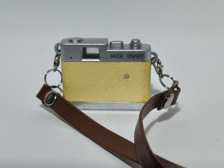 Cámara Sanrio Pompompurin 1.3MP