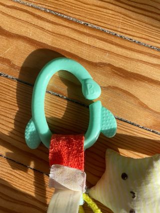 Lote juguetes y mordedores bebé 0-2 años