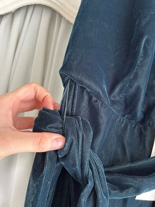 Mono largo terciopelo de Zara