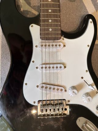 Guitarra Eléctrica Clifton Stratocaster Negra