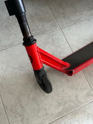 Patinete infantil rojo