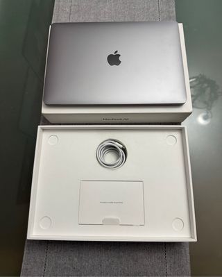 MacBook Air 13” Clip M1 (NUEVO)