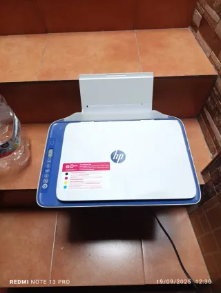 Stampante HP Blu e Bianca