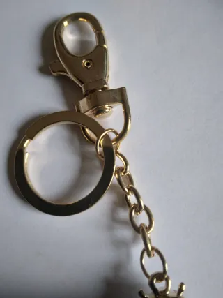 Portachiavi a forma di coccinella con strass