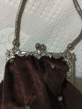 Bolso fiesta marrón terciopelo pedrería