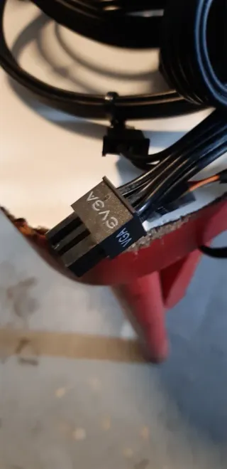 Fuente Alimentación EVGA 1000W G6 Gold Piezas