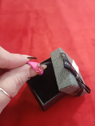 Anello cuore rosa con pietra rossa