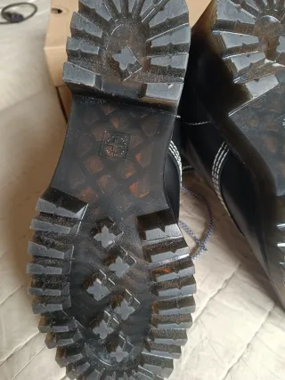 Stivali Dr Martens Shriver Hi CS con piattaforma alta