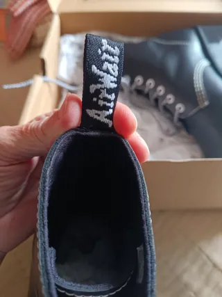 Stivali Dr Martens Shriver Hi CS con piattaforma alta