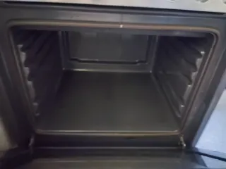 Horno y extractor + vitrocerámica de regalo