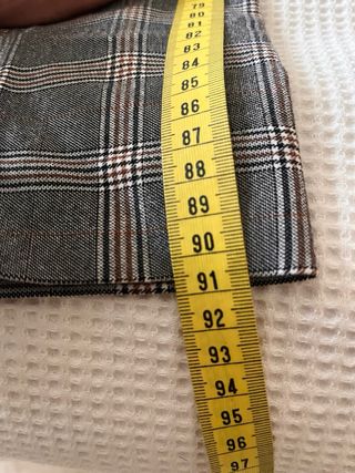 Pantalón cuadros Stradivarius Talla 38