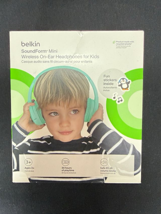 Auriculares verdes para niños