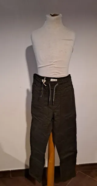 Pantaloni OVS nuovi tg. 8/9 anni