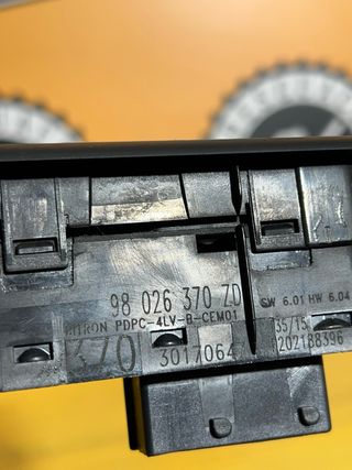 Botonería Elevalunas Peugeot 508