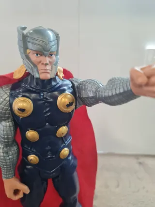 Set Figuras Thor y Ultron Marvel 30cm