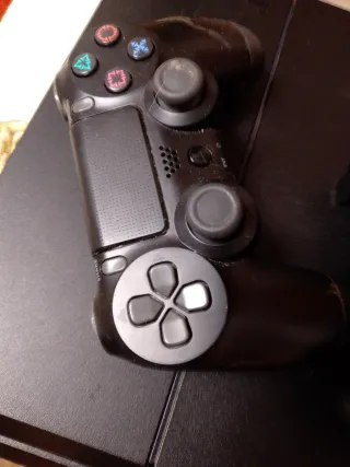 PS4 (PlayStation 4) Negra + 2 Mandos