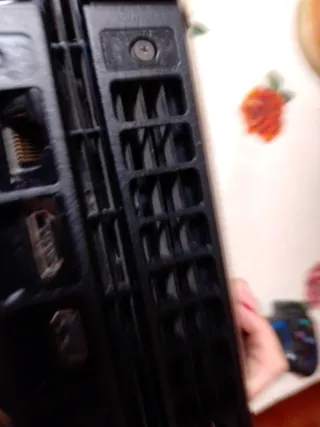 PS4 (PlayStation 4) Negra + 2 Mandos