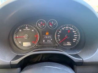 Audi A3 1.6 tdi 105cv año 2010