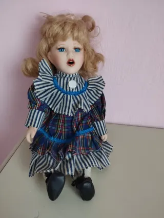 Bambole da collezione in ceramica