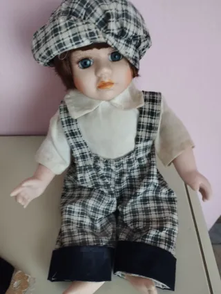 Bambole da collezione in ceramica