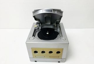 Nintendo GameCube Argento DOL-101 + 3 giochi