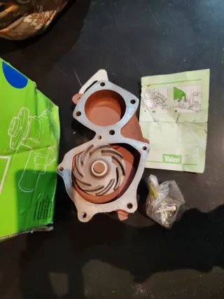 Bomba de Agua Fiat Punto 94-99 Valeo