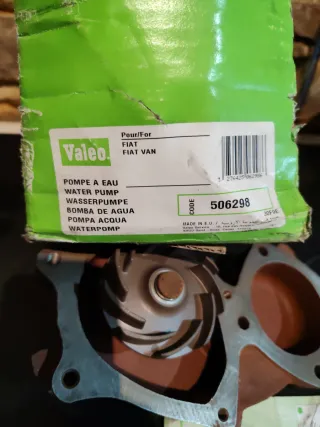 Bomba de Agua Fiat Punto 94-99 Valeo