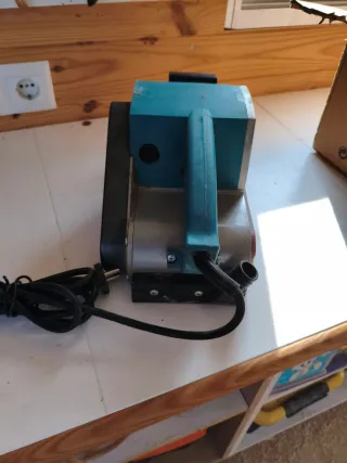 Lijadora de banda Virutex LB31E