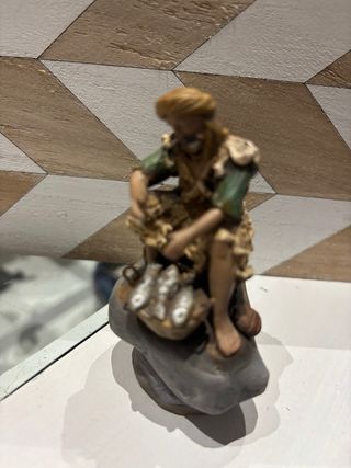 Figura Belén Ortigas 9cm con Sello