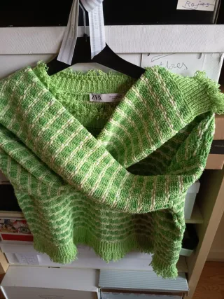 Jersey Zara verde y blanco