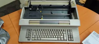 Máquina de escribir Olympia AEG Startype