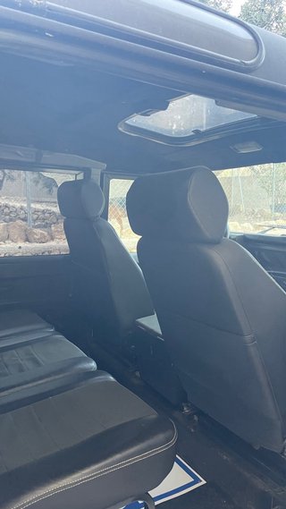Land Rover Defender 110