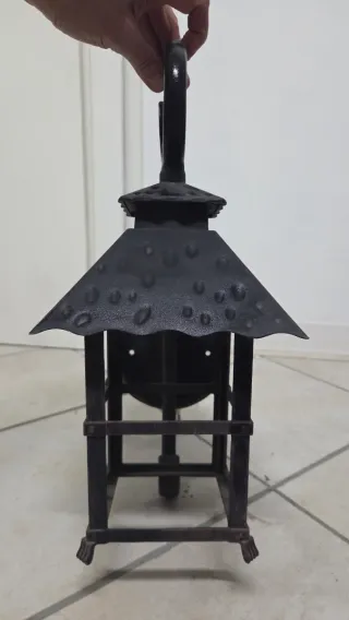Lampada da esterno in ferro battuto