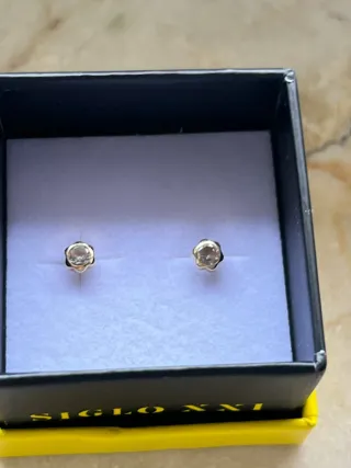 Pendientes bebé oro 18k